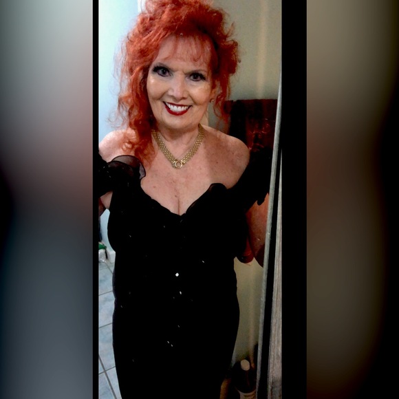 Off Shoulder Ruffle Bodycon Dress - Picture 2 of 6